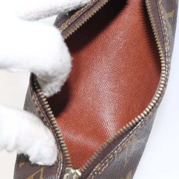 LOUIS VUITTON Monogram Papillon Pouch LV Auth 129857 - Picture 14 of 16